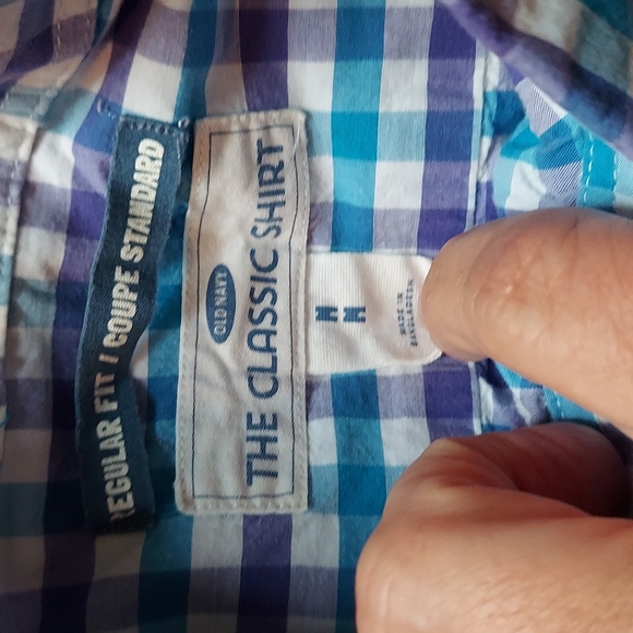 Bundle of 3 size medium tops, old navy plaid Gap chambray Taso Elba paisley - Picture 2 of 5